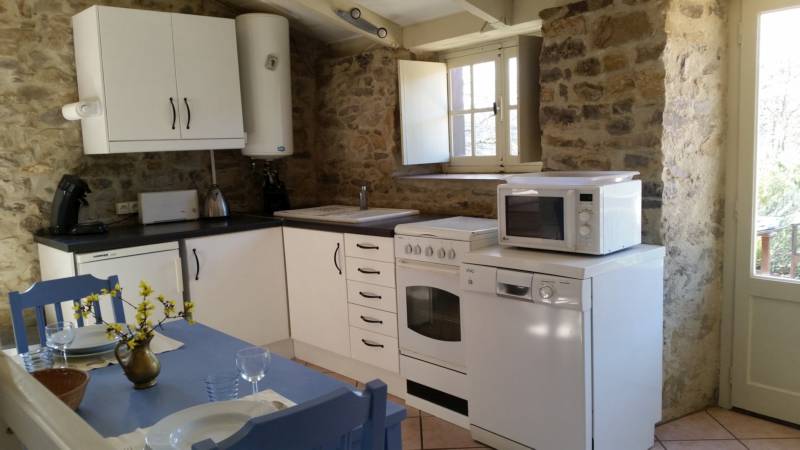 Bergerie-kitchen-1