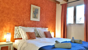 Grange-Orange-Bed